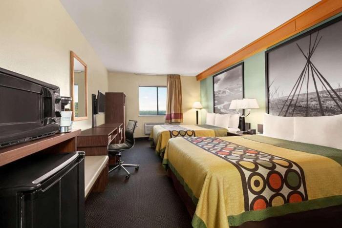 Super 8 By Wyndham Columbus Hotel Стая снимка